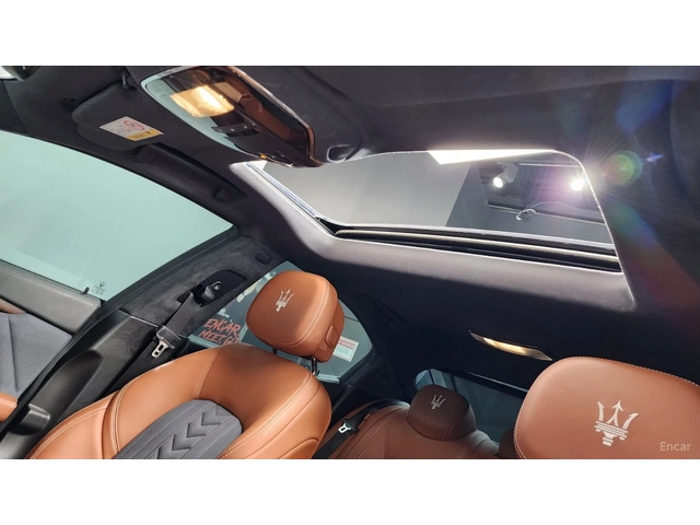 Maserati Ghibli 3.0 GranLusso* КОЖА* ОБДУХВ* НАВИ* ПАНО - автомобили, коли, обяви за нови и употребявани 15