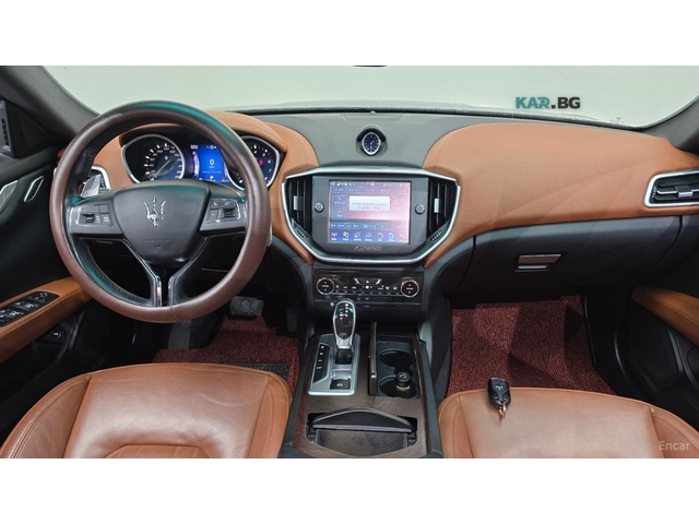 Maserati Ghibli КОЖА* ПОДГРЕВ* ПАНО* КАМЕРА - автомобили, коли, обяви за нови и употребявани 4