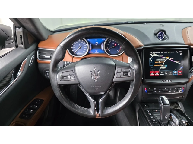 Maserati Ghibli 3.0 V6 - автомобили, коли, обяви за нови и употребявани 8