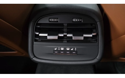 Maserati Ghibli 3.0 V6 - автомобили, коли, обяви за нови и употребявани 11
