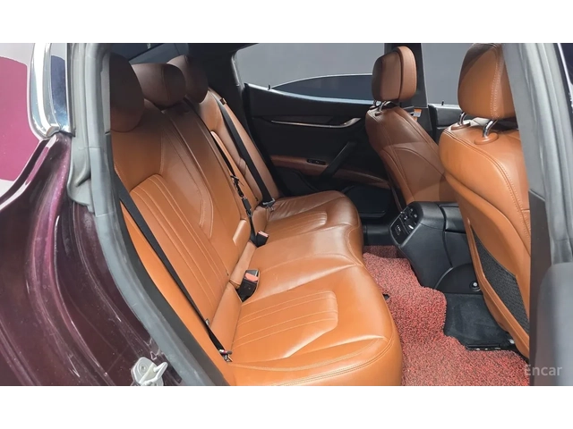 Maserati Ghibli 3.0 diesel - автомобили, коли, обяви за нови и употребявани 10