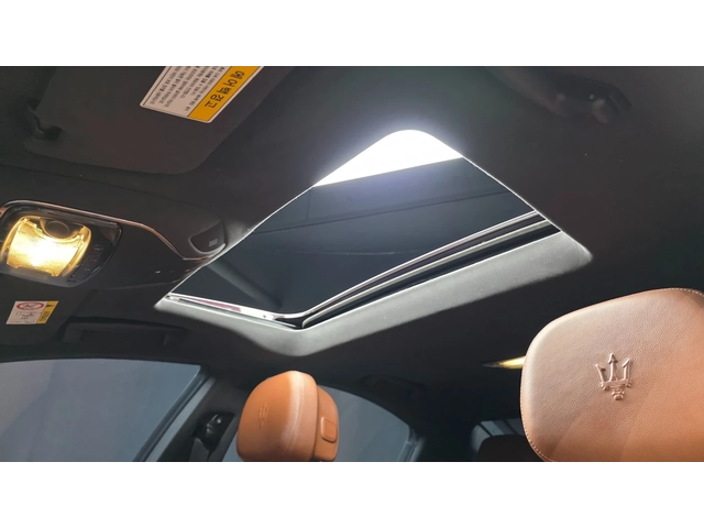 Maserati Ghibli 3.0 Diesel - автомобили, коли, обяви за нови и употребявани 13