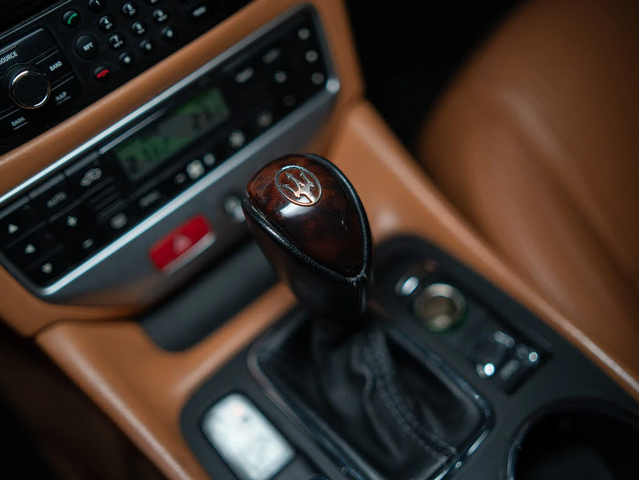 Maserati GranTurismo * Convertible* Автокредит(Цена до БГ) - автомобили, коли, обяви за нови и употребявани 13