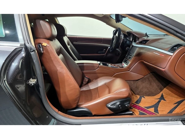 Maserati GranTurismo S* 4.7 - автомобили, коли, обяви за нови и употребявани 12
