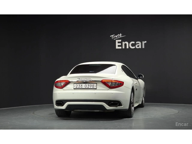 Maserati GranTurismo 4.7* SPORT* - автомобили, коли, обяви за нови и употребявани 3