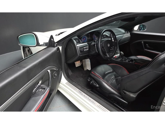 Maserati GranTurismo 4.7* SPORT* - автомобили, коли, обяви за нови и употребявани 5