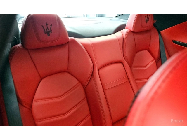 Maserati GranTurismo 4.7* MC* - автомобили, коли, обяви за нови и употребявани 15