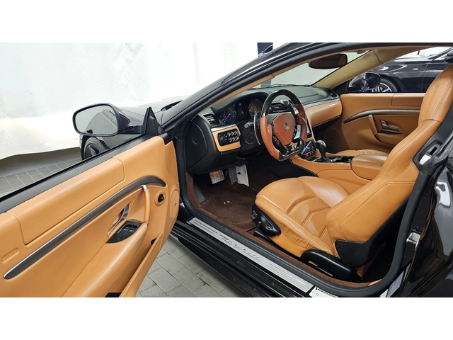 Maserati GranTurismo 4.7 Sport - автомобили, коли, обяви за нови и употребявани 9