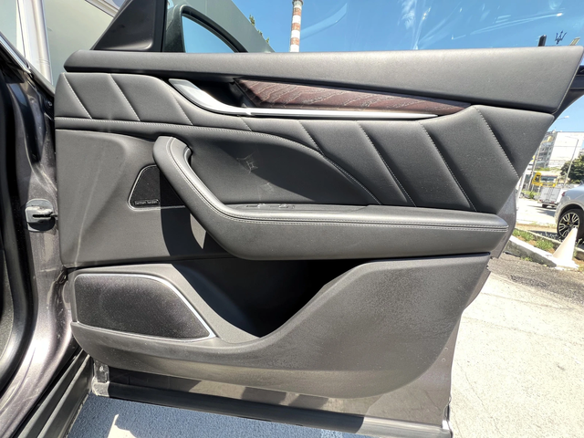 Maserati Levante GT Hybrid - автомобили, коли, обяви за нови и употребявани 7