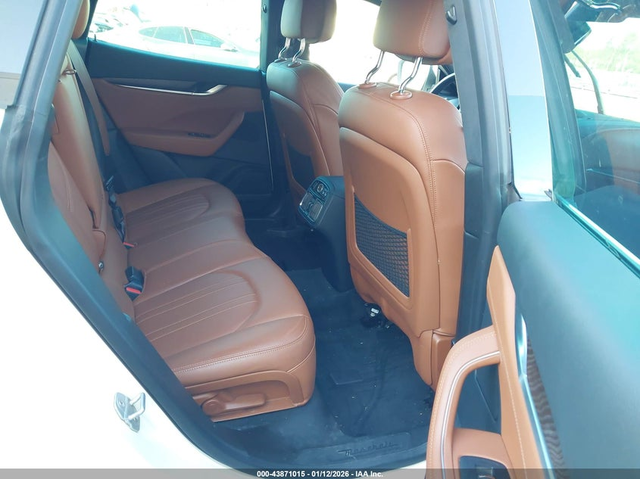 Maserati Levante 3.0L V-6 DI, DOHC, VVT, TURBO, 424HP All Wheel Drive - автомобили, коли, обяви за нови и употребявани 7