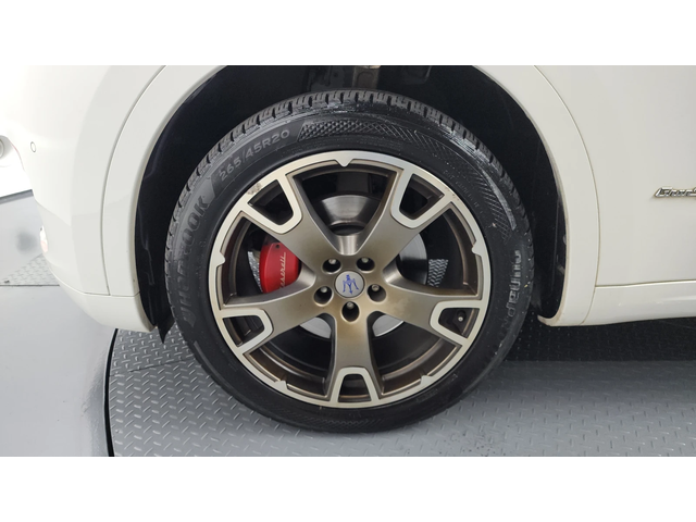 Maserati Levante 3.0d AWD GranSport autogeorge.com - автомобили, коли, обяви за нови и употребявани 4