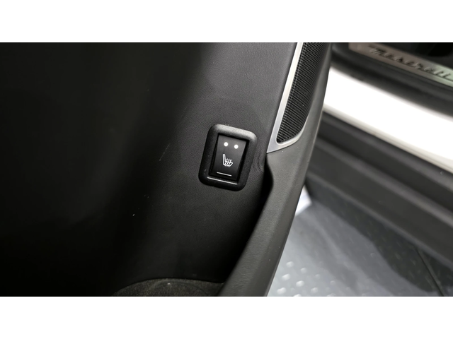 Maserati Levante 3.0 AWD autogeorge.com - автомобили, коли, обяви за нови и употребявани 13