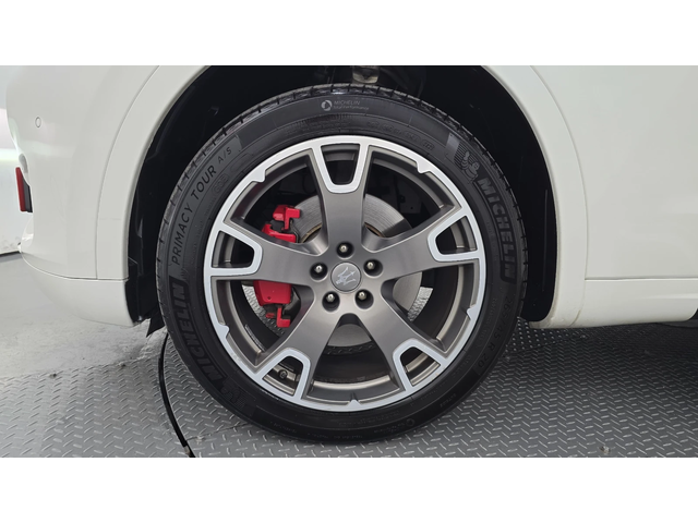 Maserati Levante 3.0 AWD LUXURY autogeorge.com - автомобили, коли, обяви за нови и употребявани 4