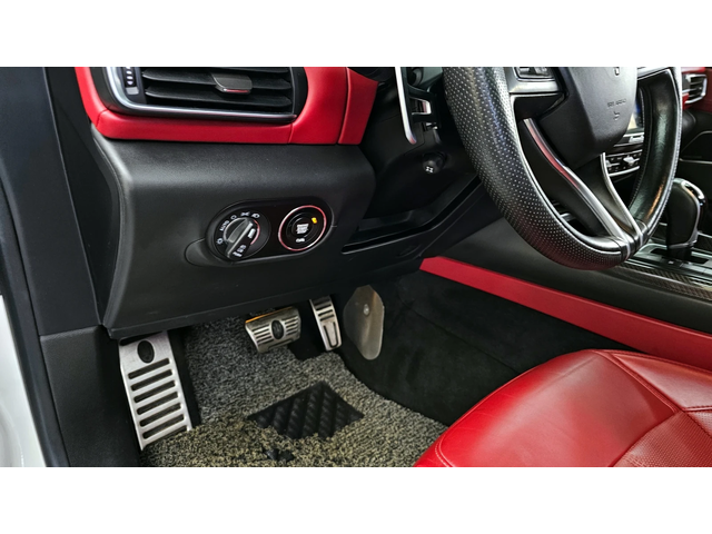 Maserati Levante 3.0 AWD SPORT autogeorge.com - автомобили, коли, обяви за нови и употребявани 16