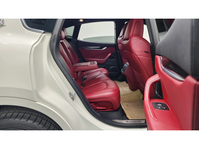 Maserati Levante 3.0 AWD SPORT autogeorge.com - автомобили, коли, обяви за нови и употребявани 11