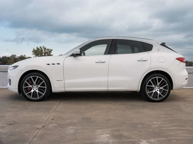 Maserati Levante * Luxury * CARFAX * ЦЕНА ДО БГ - автомобили, коли, обяви за нови и употребявани 2