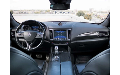 Maserati Levante * Luxury * CARFAX * ЦЕНА ДО БГ - автомобили, коли, обяви за нови и употребявани 9