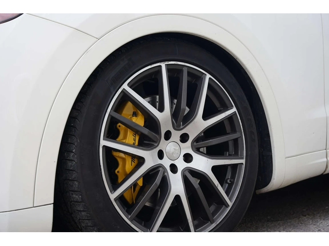 Maserati Levante * Sport * CARFAX * ЦЕНА ДО БГ - автомобили, коли, обяви за нови и употребявани 7