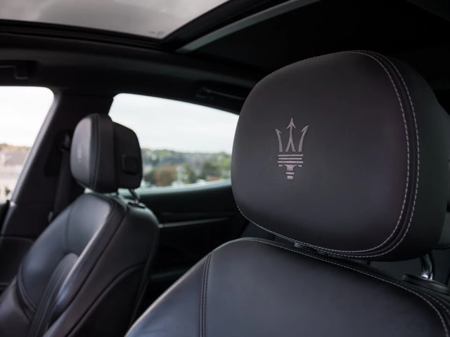 Maserati Levante S GRANLUSSO 424 HP* HARMAN* PANO* БЯЛА ПЕРЛА - автомобили, коли, обяви за нови и употребявани 12