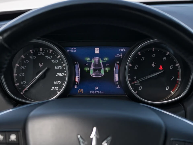 Maserati Levante S GRANLUSSO 424 HP* HARMAN* PANO* БЯЛА ПЕРЛА - автомобили, коли, обяви за нови и употребявани 7