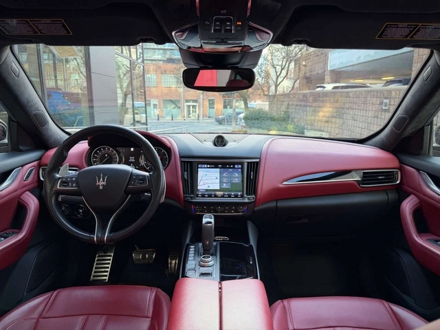 Maserati Levante ОБДУХВАНЕ / ЧЕРВЕНА КОЖА / ПАНОРАМА / ЦЕНА ДО БГ - автомобили, коли, обяви за нови и употребявани 14