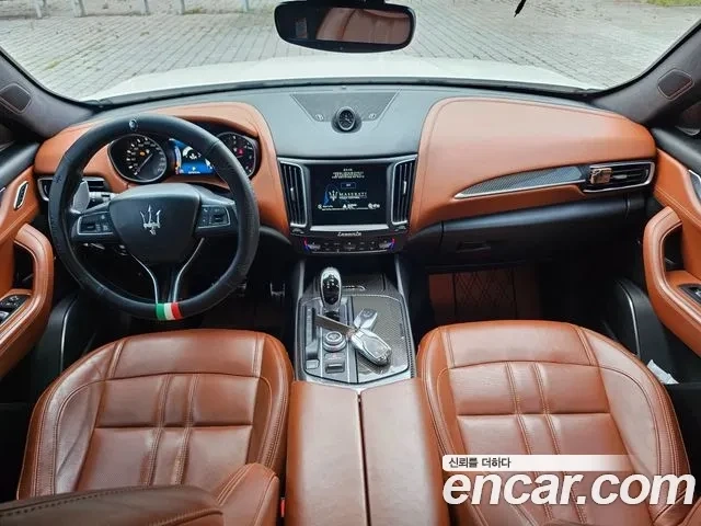 Maserati Levante ДИЗЕЛ | 2 КЛЮЧА | ПАНОРАМА - автомобили, коли, обяви за нови и употребявани 9