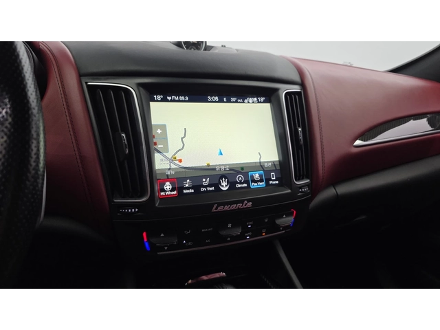 Maserati Levante 3.0 Diesel AWD GranSport - автомобили, коли, обяви за нови и употребявани 12