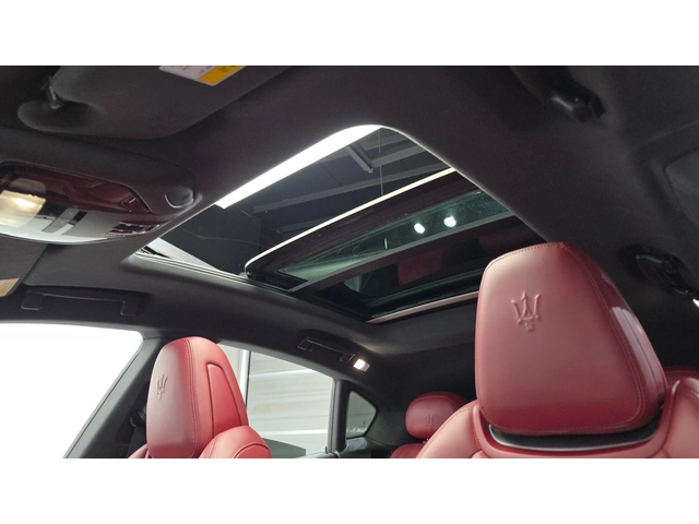 Maserati Levante 3.0 Diesel AWD GranSport - автомобили, коли, обяви за нови и употребявани 15