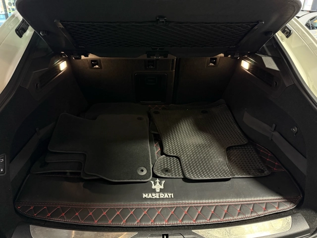 Maserati Levante S GranLusso 3.0L - автомобили, коли, обяви за нови и употребявани 13