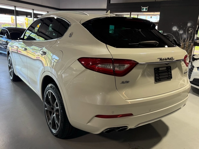 Maserati Levante S GranLusso 3.0L - автомобили, коли, обяви за нови и употребявани 5