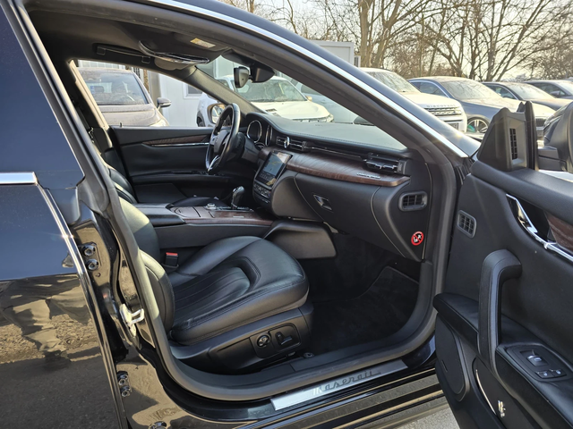 Maserati Quattroporte 3.0D 250к.с Топ състояние - автомобили, коли, обяви за нови и употребявани 12