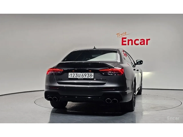 Maserati Quattroporte S* Q4* ОБДУХВАНЕ* ДИСТРОНИК* 360КАМЕРА* - автомобили, коли, обяви за нови и употребявани 3
