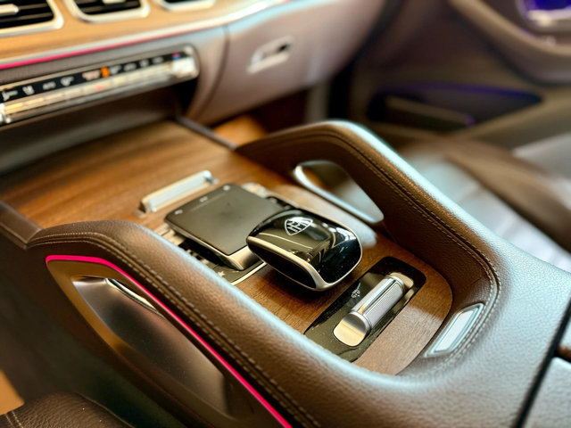 Maybach S580 TwoTone* TV* Масаж* Обдухване* ЛИЗИНГ* - автомобили, коли, обяви за нови и употребявани 9