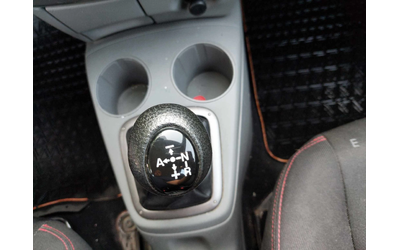 Mazda 2 1, 4i AUTOMATIC - автомобили, коли, обяви за нови и употребявани 11