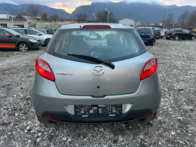 Mazda 2 1.3I 75KC - автомобили, коли, обяви за нови и употребявани 3