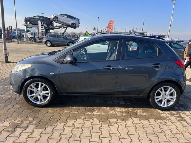 Mazda 2 1.3GAZ EURO 4 - автомобили, коли, обяви за нови и употребявани 8
