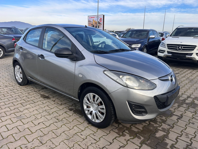 Mazda 2 1.3GAZ NAVI EURO 5 - автомобили, коли, обяви за нови и употребявани 3