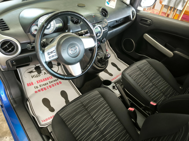 Mazda 2 -1, 3i-80k.c.ВЕРИГА* * * КЛИМА* * * ЕВРО 5! - автомобили, коли, обяви за нови и употребявани 8