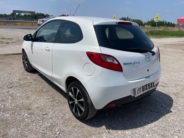 Mazda 2 1.4HDI-ITALIA - автомобили, коли, обяви за нови и употребявани 9