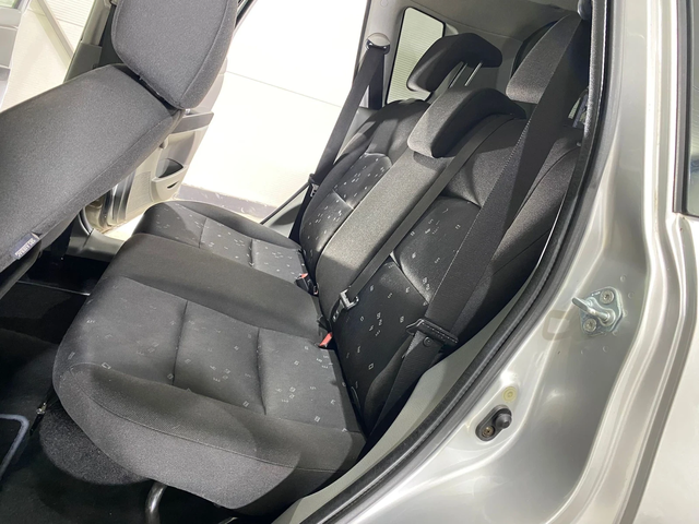 Mazda 2 1.2i - автомобили, коли, обяви за нови и употребявани 9