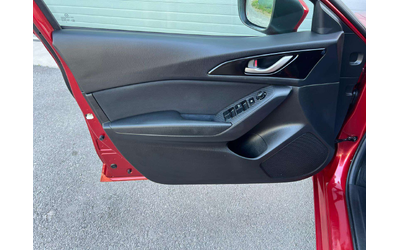 Mazda 3 1.5D - автомобили, коли, обяви за нови и употребявани 6