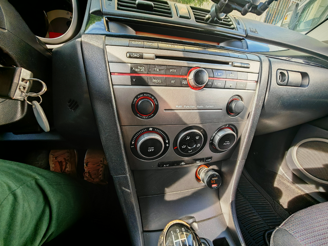 Mazda 3, 2007 г., 205000 км, 109 к.с. - автомобили, коли, обяви за нови и употребявани 7