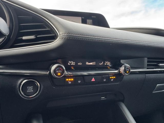 Mazda 3 2.0i-AWD-HEADUP-DISTRONIC-BOSE-360cam-ПОДГРЕВ-FULL - автомобили, коли, обяви за нови и употребявани 11