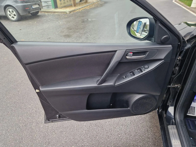 Mazda 3 2012 г.1.6 дизел - автомобили, коли, обяви за нови и употребявани 7