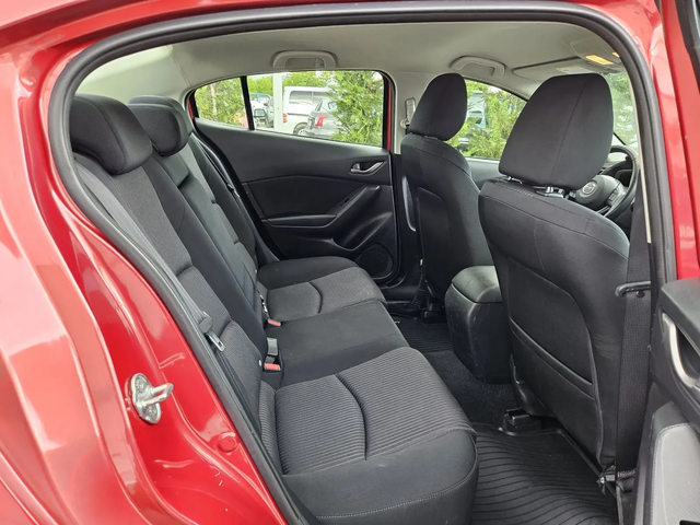 Mazda 3 2.0i-158кс= АВТОМАТ= 153.000км= КАМЕРА= АВТОПИЛОТ - автомобили, коли, обяви за нови и употребявани 13