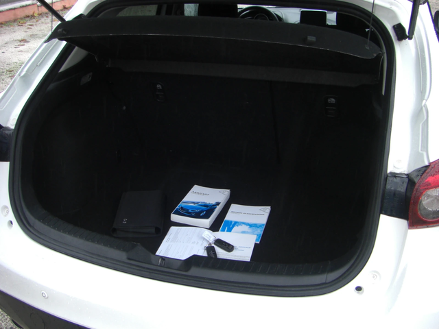 Mazda 3 2.2d NAVI 6ck.EURO 6B - автомобили, коли, обяви за нови и употребявани 15