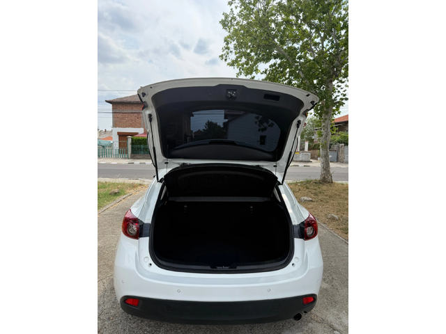 Mazda 3 1.5 BENZIN AUSTRIA - автомобили, коли, обяви за нови и употребявани 10