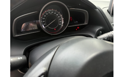 Mazda 3 1.5 BENZIN AUSTRIA - автомобили, коли, обяви за нови и употребявани 9