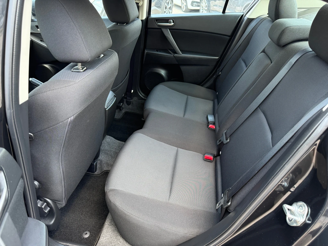 Mazda 3 1.6i * * 142000KM* СЕРВИЗНА ИСТОРИЯ* * КАТО НОВА * - автомобили, коли, обяви за нови и употребявани 7