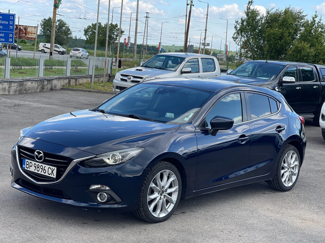 Mazda 3 1.5D Skyactiv - автомобили, коли, обяви за нови и употребявани 1